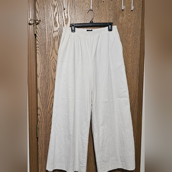 Elegant White Wide-Leg Pants - Picture 1 of 5